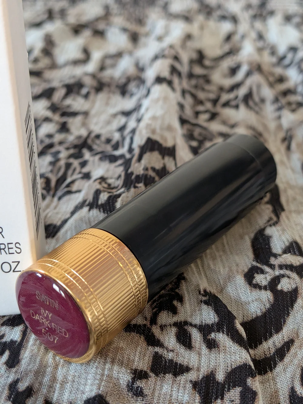 Gucci Satin Rouge à Lèvres Lipstick - Ivy Dark Red 507